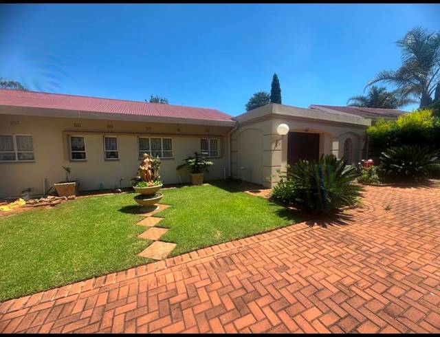 4 BEDROOM HOUSE FOR SALE IN KANONKOP